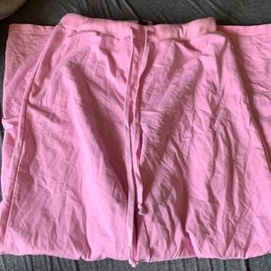 Comfy pink wide legged sweat pants